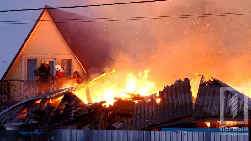 З-під завалів будинку, що вибухнув на Одещині, витягнули дитину