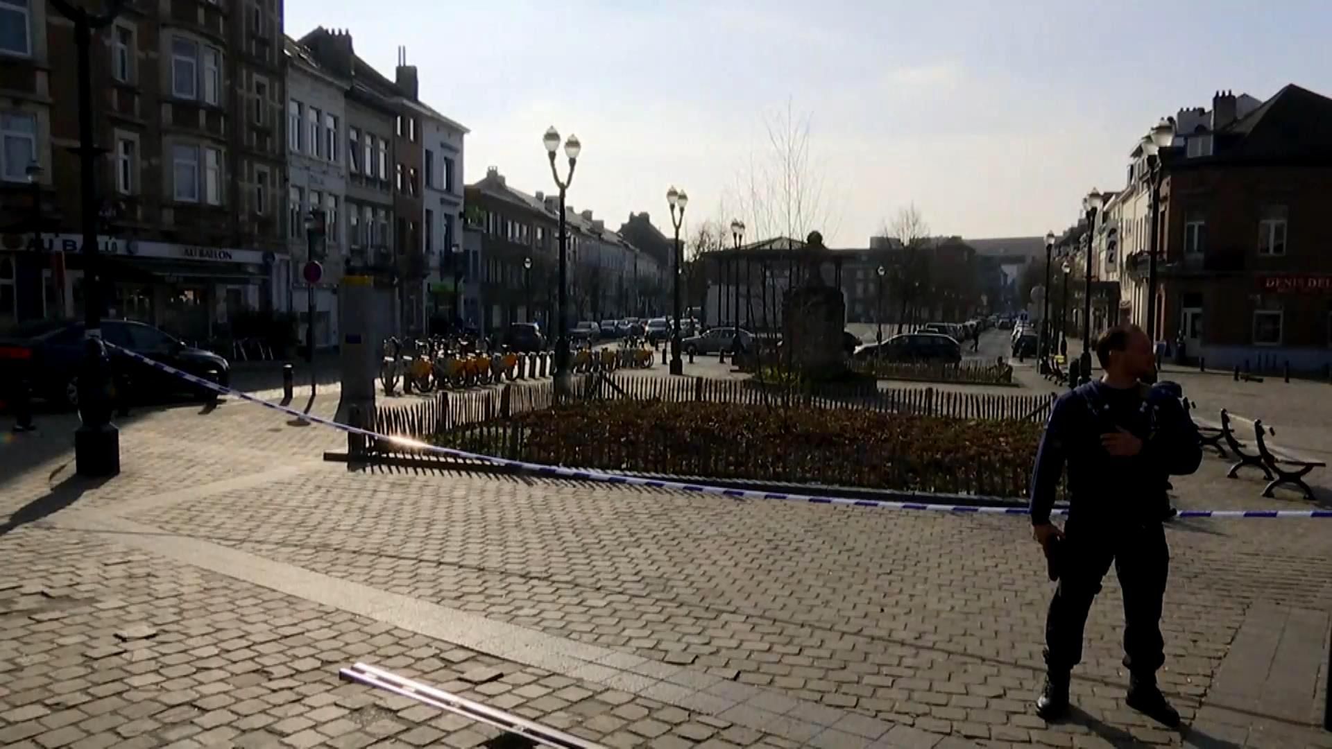 Зі стріляниною затримали підозрюваних у паризьких терактах, є поранені