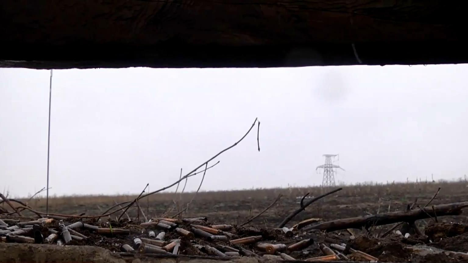 Українські військові з передової повідомляють про різке загострення ситуації на Донбасі Українські військові з передової повідомляють про різке загострення ситуації на Донбасі