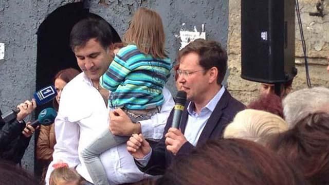 Саакашвили прокомментировал инцидент со своим заместителем Саакашвили прокомментировал инцидент со своим заместителем