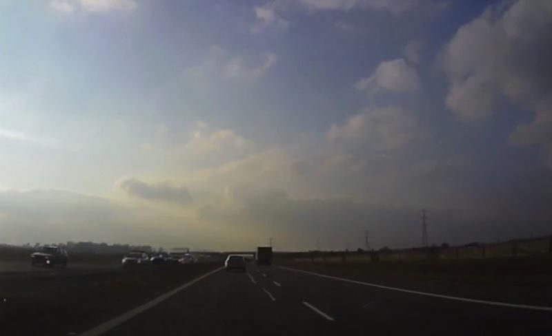 Стало известно, почему от машины польского Президента отлетело колесо Стало известно, почему от машины польского Президента отлетело колесо