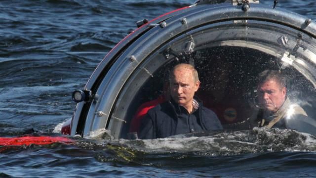 Путин приехал на оккупированный остров Тузла Путин приехал на оккупированный остров Тузла