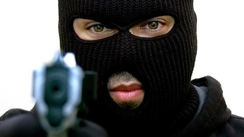 Неизвестные с оружием напали на заправку в Одессе Неизвестные с оружием напали на заправку в Одессе