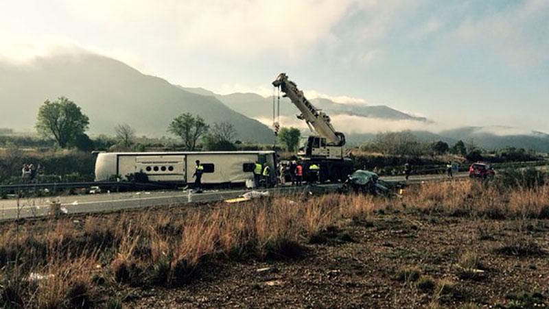 В Испании перевернулся автобус со студентами: украинцы среди пострадавших В Испании перевернулся автобус со студентами: украинцы среди пострадавших