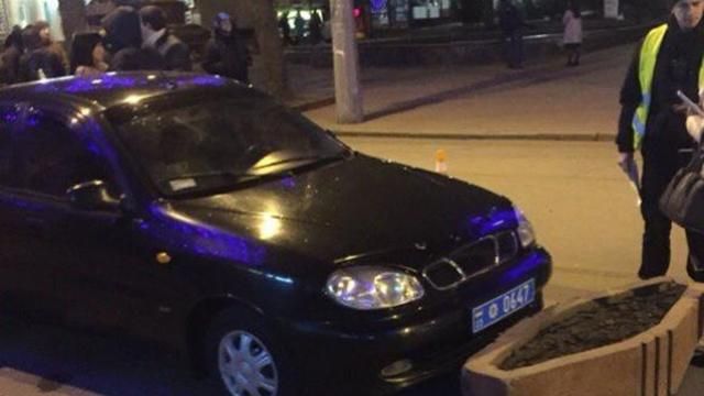 В Хмельницком задержали нетрезвого подполковника на служебном автомобиле В Хмельницком задержали нетрезвого подполковника на служебном автомобиле