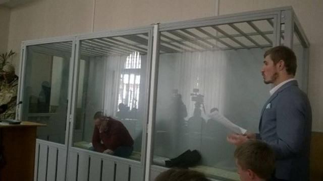 Адвокатам скандального екс-голови вінницької поліції не сподобався одяг прокурора