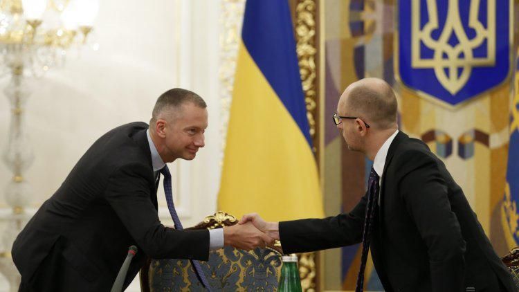 Глава администрации Порошенко назвал двух кандидатов на место Яценюка Глава администрации Порошенко назвал двух кандидатов на место Яценюка