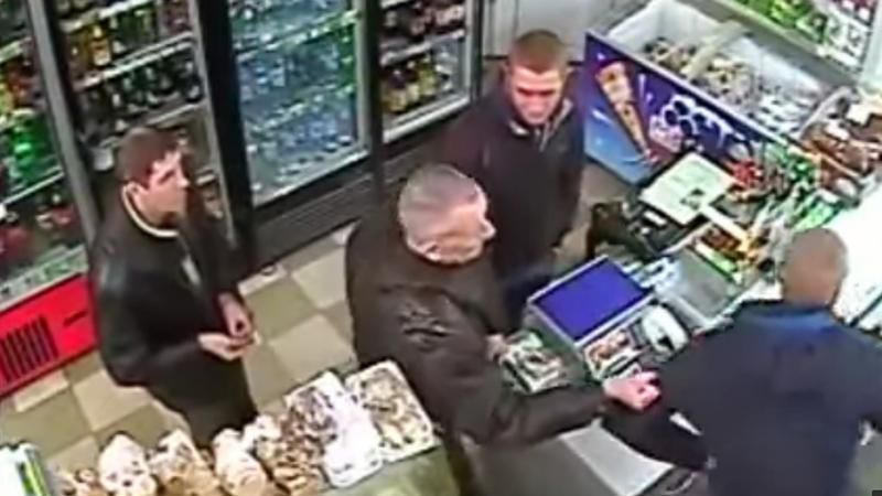 В окупованому Сімферополі влаштували нахабну бійку у магазині: з’явилося відео В окупованому Сімферополі влаштували нахабну бійку у магазині: з’явилося відео