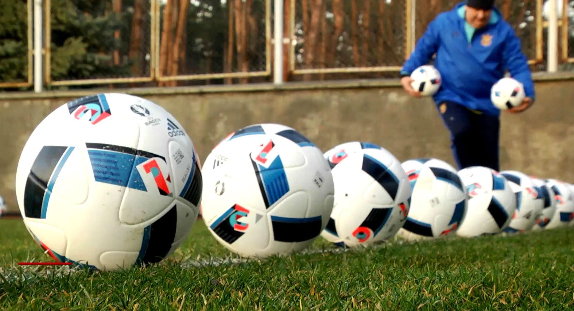 Как Национальная сборная Украины отказалась от политики Как Национальная сборная Украины отказалась от политики