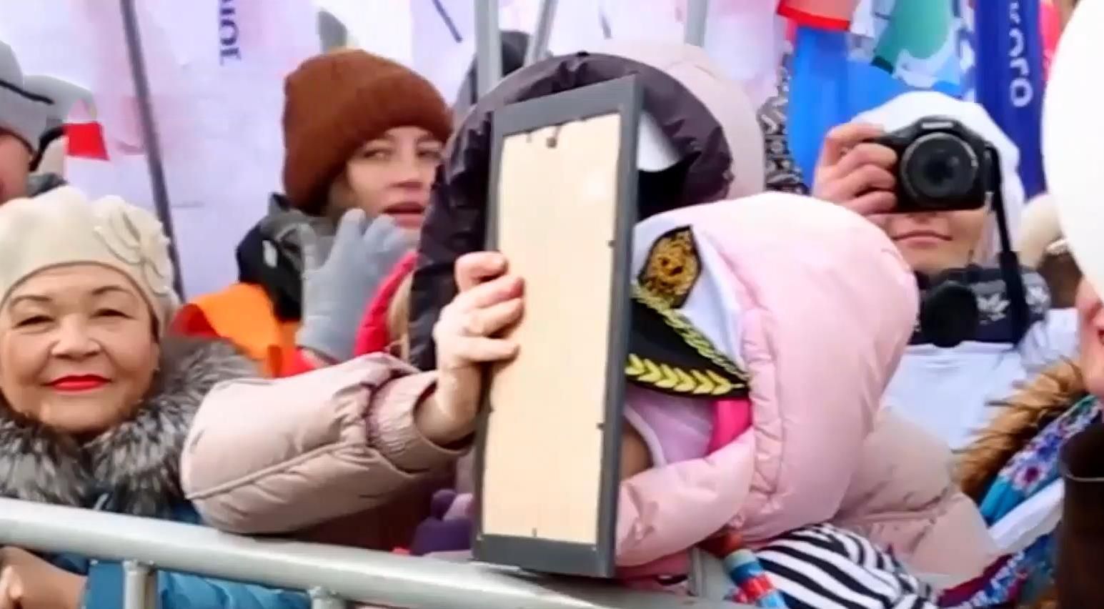 Эпицентр неадеквата: как челябинцы проявляют любовь к Путину Эпицентр неадеквата: как челябинцы проявляют любовь к Путину