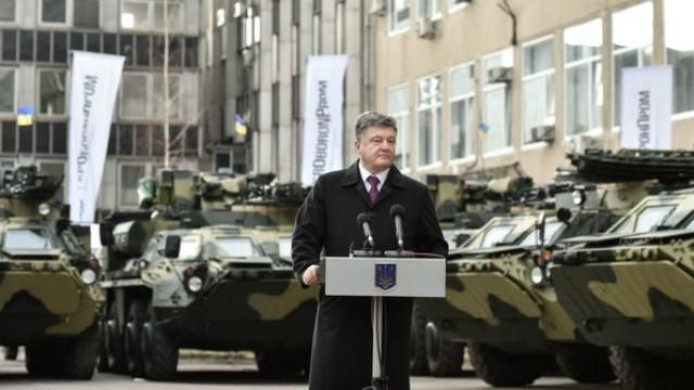 Які нові БТРи їдуть на передову: Порошенко випробував один із них Які нові БТРи їдуть на передову: Порошенко випробував один із них