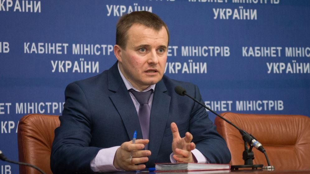 Министр энергетики заработал за год в 10 раз больше, чем его семья Министр энергетики заработал за год в 10 раз больше, чем его семья