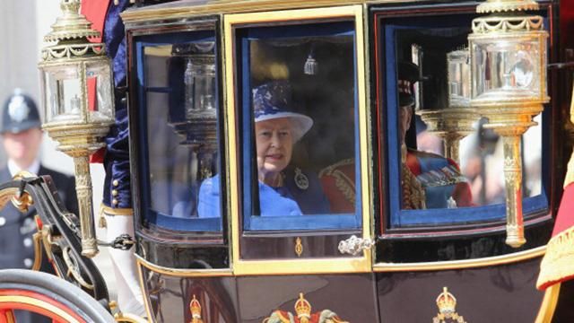 Британські паби на святкування дня народження королеви працюватимуть довше