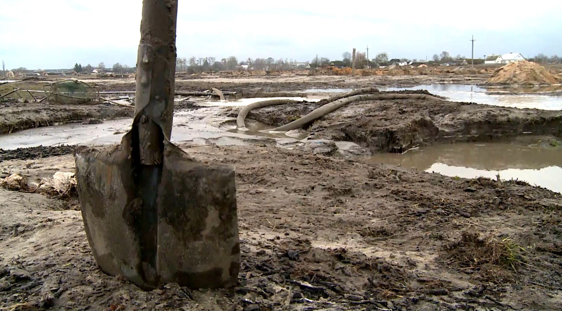 Эксклюзивное аудиодоказательство: как полицейский "крышует" добычу янтаря Эксклюзивное аудиодоказательство: как полицейский "крышует" добычу янтаря