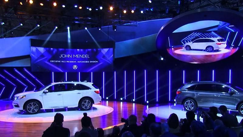 ТОП-новинки Нью-Йоркского автосалона: чем удивили автолюбителей ТОП-новинки Нью-Йоркского автосалона: чем удивили автолюбителей