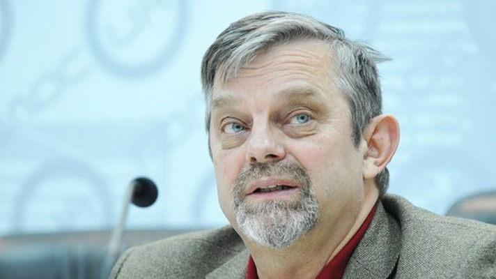 Гройсман на посту премьер-министра будет убивать остатки рейтинга Президента, – Небоженко