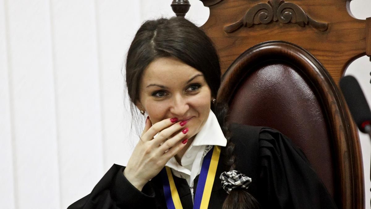 Скандальная Царевич сдает экзамены на пожизненное судейство