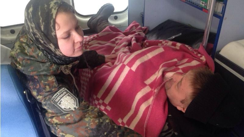 Бойовики безжально обстріляли медиків в Авдіївці: є постраждалі Бойовики безжально обстріляли медиків в Авдіївці: є постраждалі