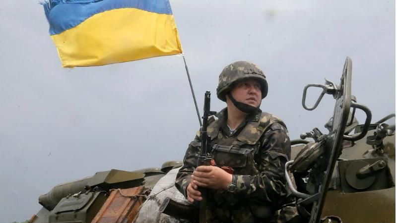 Бой в Луганской области: украинские бойцы отбили атаку боевиков Бой в Луганской области: украинские бойцы отбили атаку боевиков