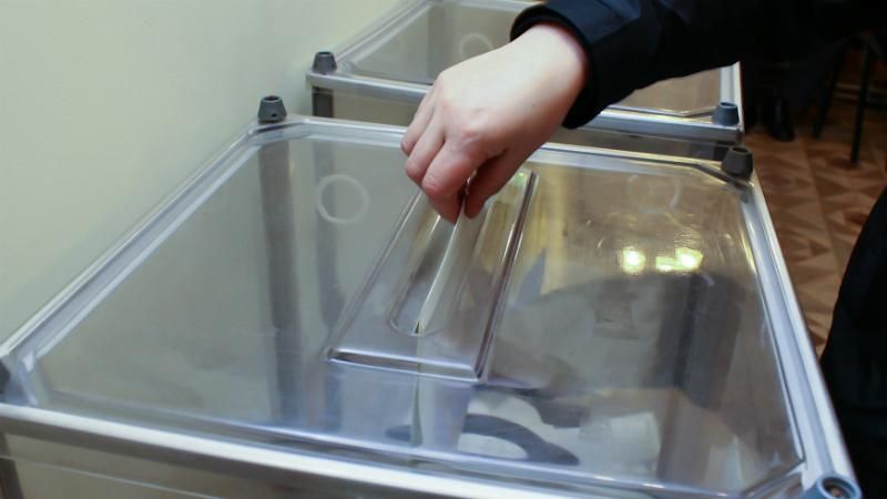 Выборы в Харькове: зафиксированы первые подкупы избирателей Выборы в Харькове: зафиксированы первые подкупы избирателей