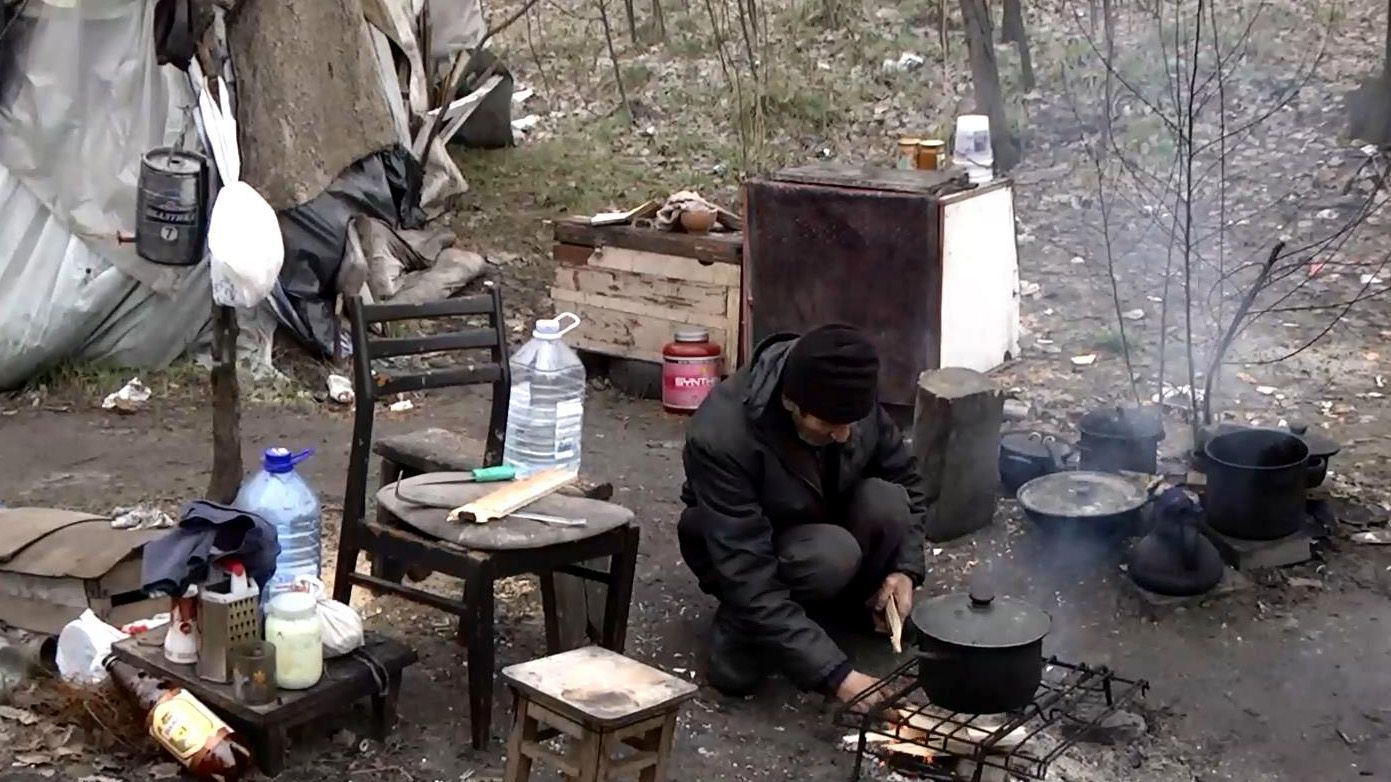Як безпритульні виживають в Україні