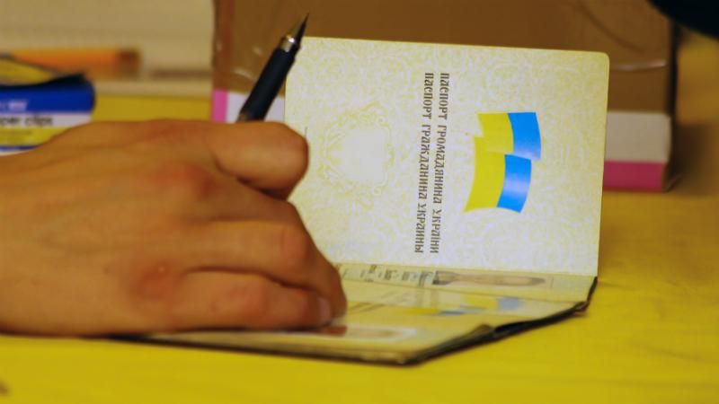 У Кривому Розі досі агітують, підвезення виборців стає системним У Кривому Розі досі агітують, підвезення виборців стає системним