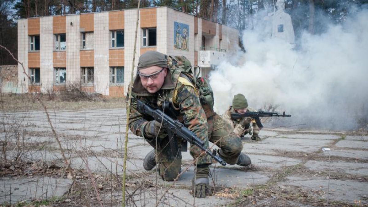 Всегда начеку. Под Киевом провели учения территориальной обороны Всегда начеку. Под Киевом провели учения территориальной обороны