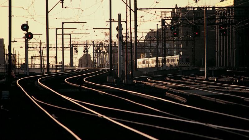 Смертельні розваги: закохані лягли під потяг, хлопець загинув Смертельні розваги: закохані лягли під потяг, хлопець загинув