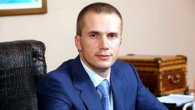 Печерский суд арестовал счета компании сына Януковича