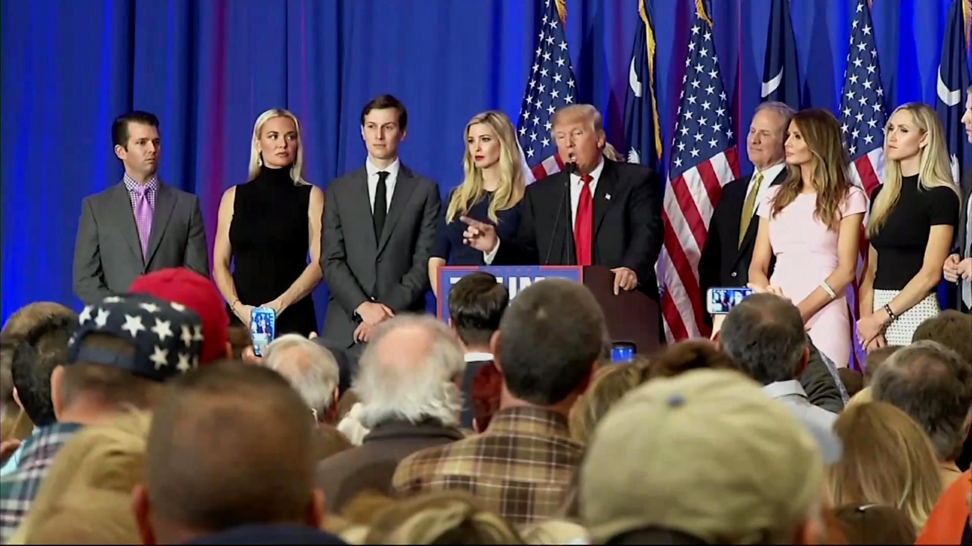 Дональд Трамп взял себе в помощники консультанта Януковича Дональд Трамп взял себе в помощники консультанта Януковича