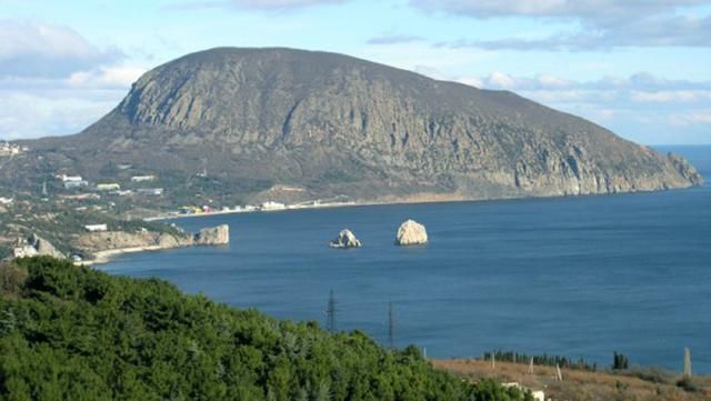 Украинские олигархи и политики переоформили земли в аннексированном Крыму, — СМИ Украинские олигархи и политики переоформили земли в аннексированном Крыму, — СМИ