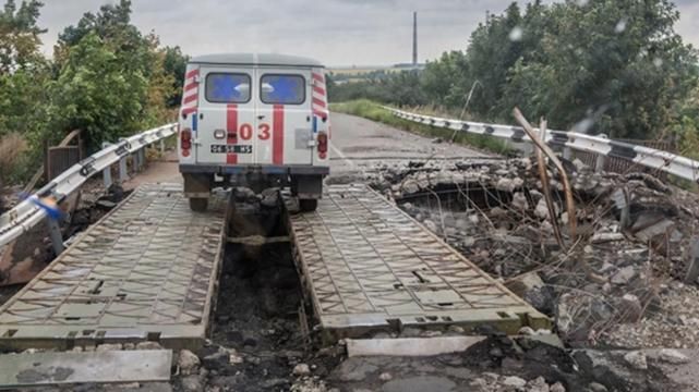 Кривава доба на Донбасі: поранено двох мирних мешканців та чотирьох військових
