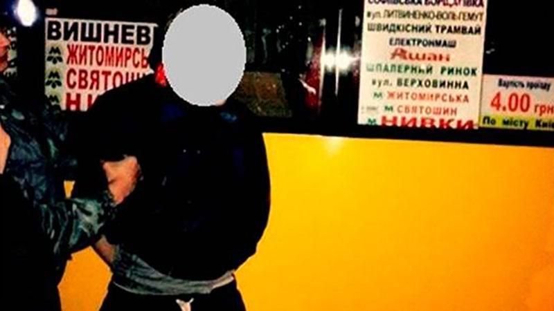 Пьяный мужчина украл маршрутку под Киевом
