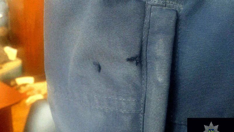 Одесский патрульный чудом избежал ранения Одесский патрульный чудом избежал ранения