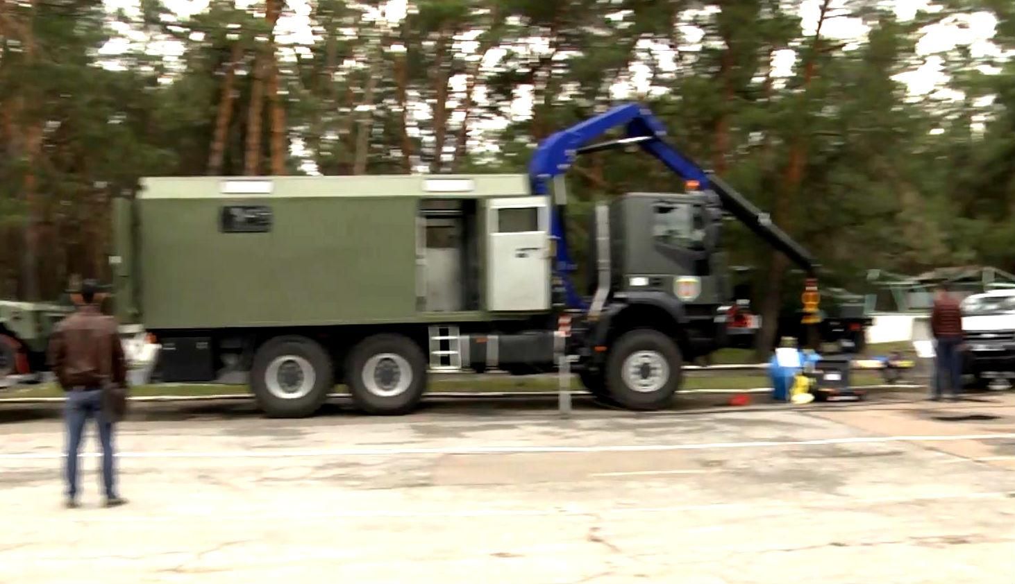 Ремонт на колесах: бойцы АТО получат новинку от США и волонтеров Ремонт на колесах: бойцы АТО получат новинку от США и волонтеров