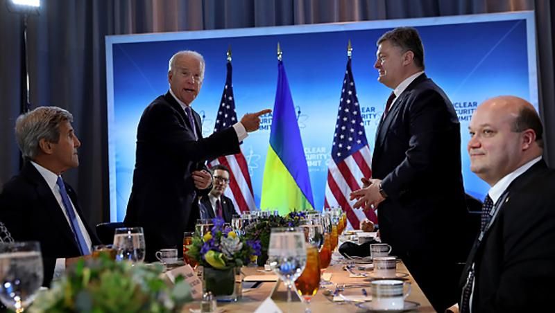 Скандальна стаття The New York Times про корупцію і Порошенка: повний текст Скандальна стаття The New York Times про корупцію і Порошенка: повний текст