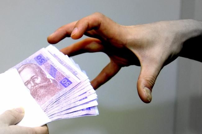 Експерти визначили середній розмір хабара в Україні