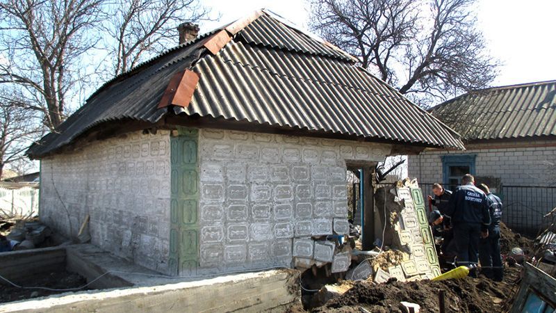 Чоловіка на Полтавщині вбив будинок, який завалився під час ремонту