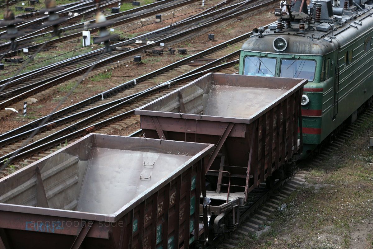 Зростання цін на вантажні залізничні перевезення вдарить по кожному українцеві, – нардепи