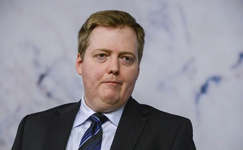 Премьер Исландии таки не ушел в отставку