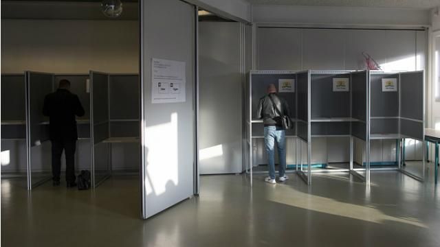 Референдум в Нидерландах: первые результаты подсчета голосов Референдум в Нидерландах: первые результаты подсчета голосов