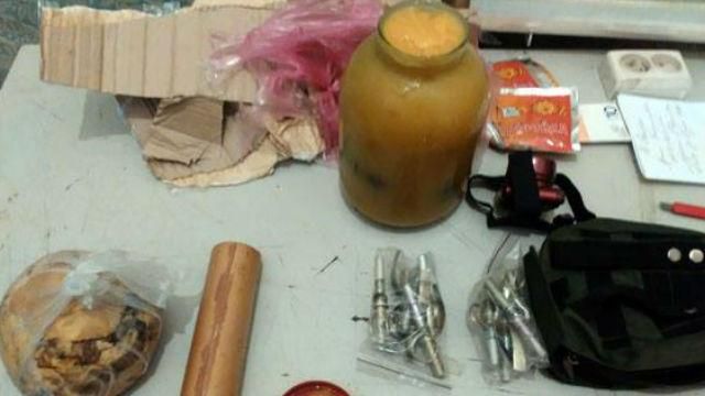 Боец передал на Прикарпатье банку с медом, нашпигованную взрывчаткой Боец передал на Прикарпатье банку с медом, нашпигованную взрывчаткой