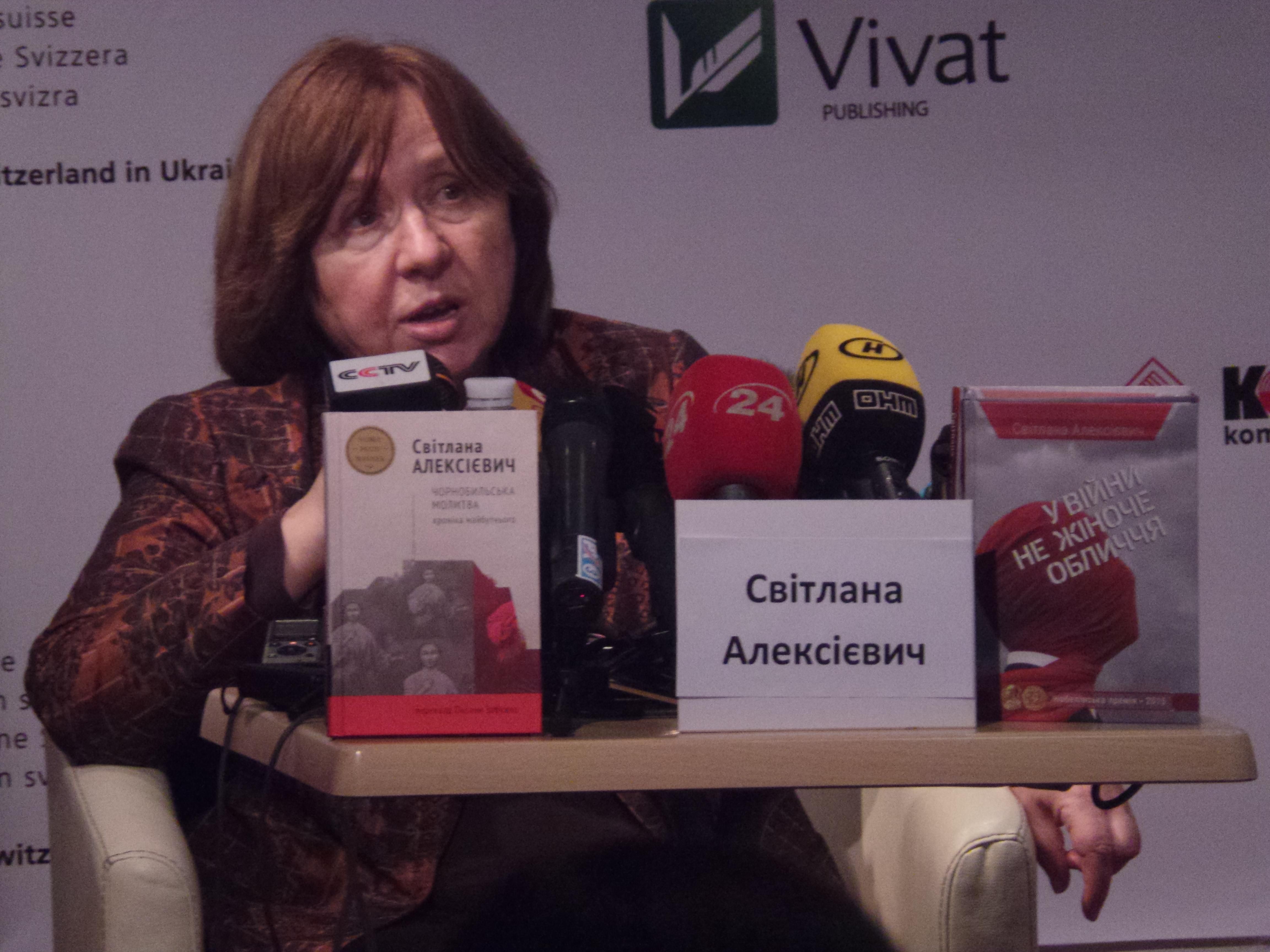 О войне, "совке" и свободе: ТОП-15 тезисов выступления Светланы Алексиевич О войне, "совке" и свободе: ТОП-15 тезисов выступления Светланы Алексиевич