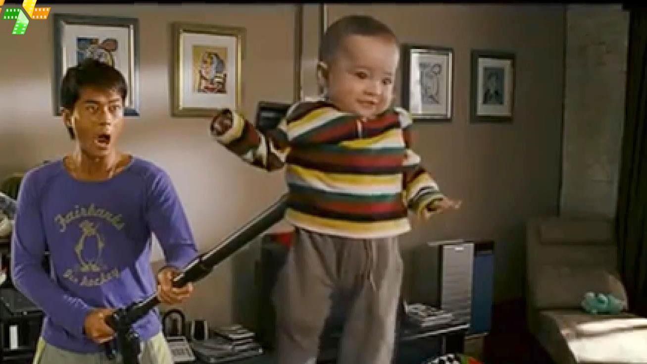 Комедийный боевик "Роб-Би-Гуд": Джеки Чан в роли няни-грабителя Комедийный боевик "Роб-Би-Гуд": Джеки Чан в роли няни-грабителя