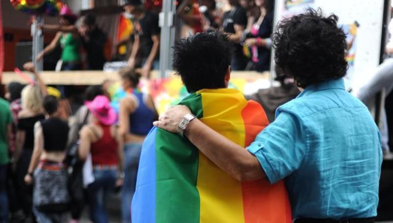 Еще одна страна приняла однополые браки