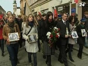 Итог года: 10 апреля 2010 г. неподалеку от Смоленска упал самолет ТУ-154 Итог года: 10 апреля 2010 г. неподалеку от Смоленска упал самолет ТУ-154