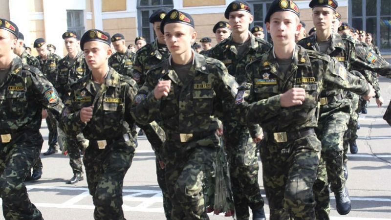 У військовому ліцеї Києва влаштували жорстоку "дідівщину"