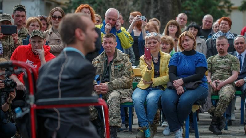 Как легендарный Ник Вуйчич вдохновлял украинских бойцов