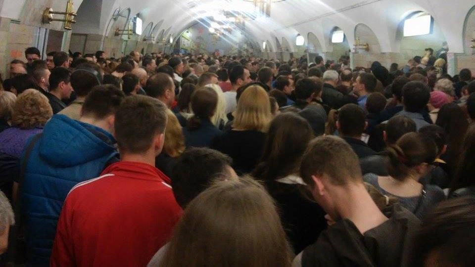 Коллапс в киевском метро: закрыто 4 станции
