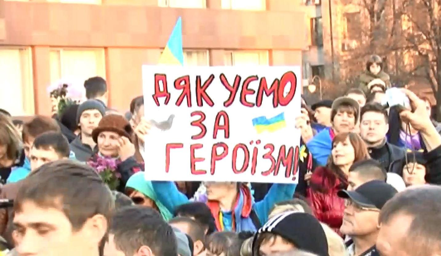 Кто встретит героев: украинцы стали равнодушными к воинам Кто встретит героев: украинцы стали равнодушными к воинам